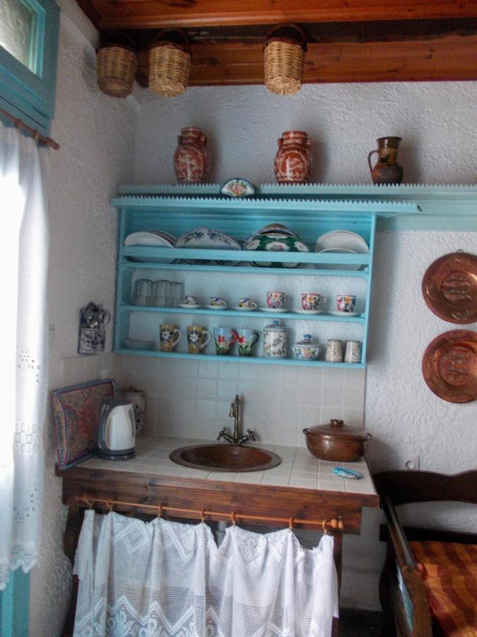 Nyfes Traditional Boutique Frosyni Σκύρος Εξωτερικό φωτογραφία